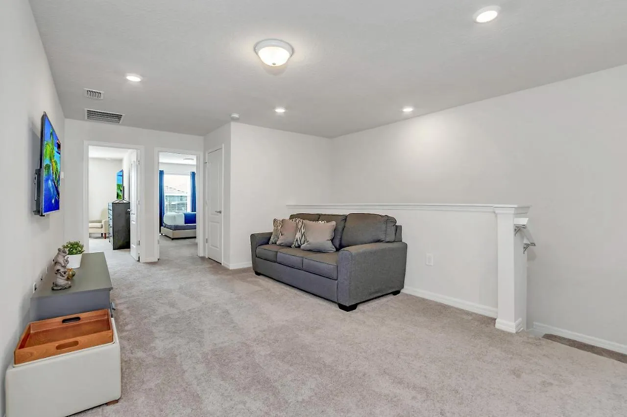 7439 Oakmoss Loop Villa Davenport United States