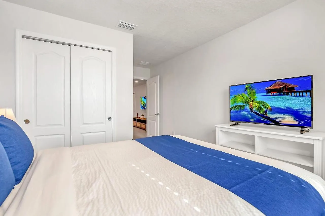 7439 Oakmoss Loop Villa Davenport 0*,  United States